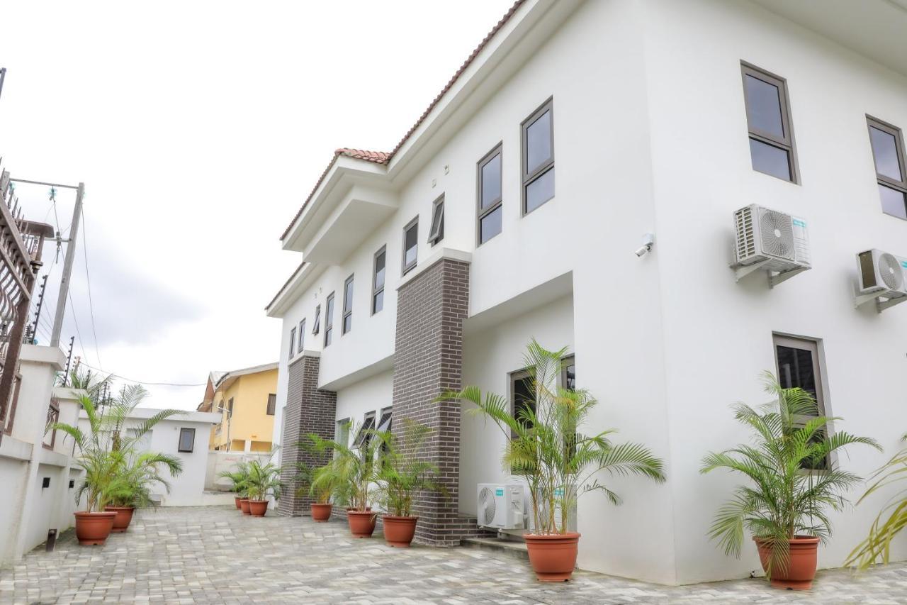 Quest Boutique Hotel Gwarinpa Luaran gambar