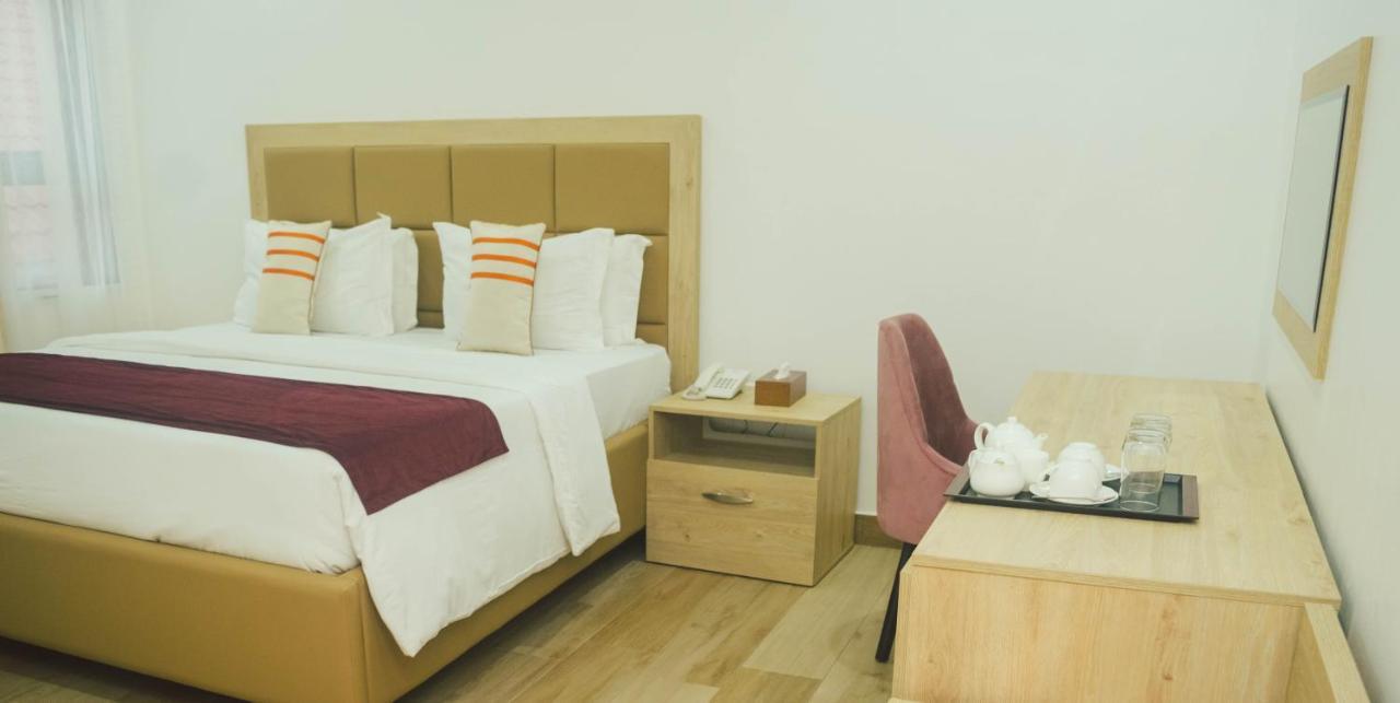 Quest Boutique Hotel Gwarinpa Luaran gambar