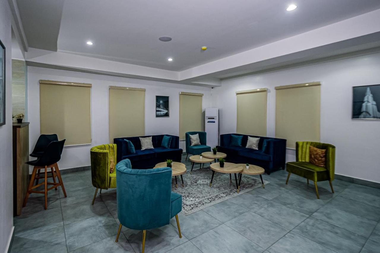 Quest Boutique Hotel Gwarinpa Luaran gambar
