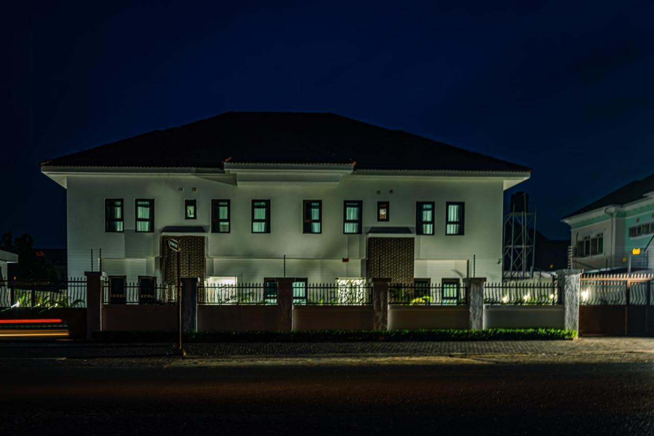 Quest Boutique Hotel Gwarinpa Luaran gambar