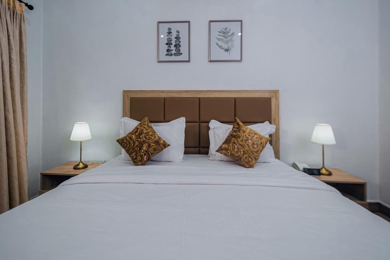 Quest Boutique Hotel Gwarinpa Luaran gambar