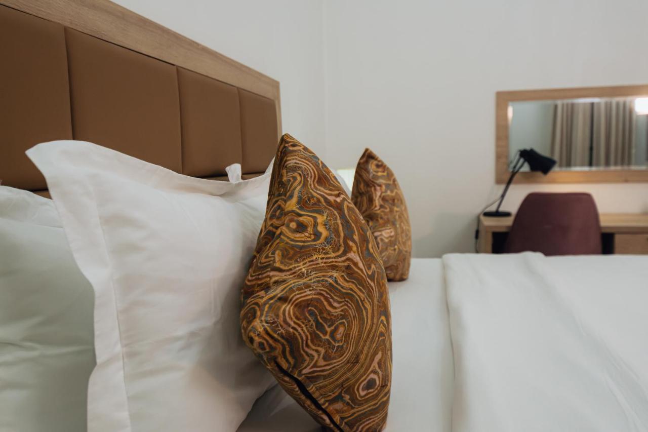 Quest Boutique Hotel Gwarinpa Luaran gambar