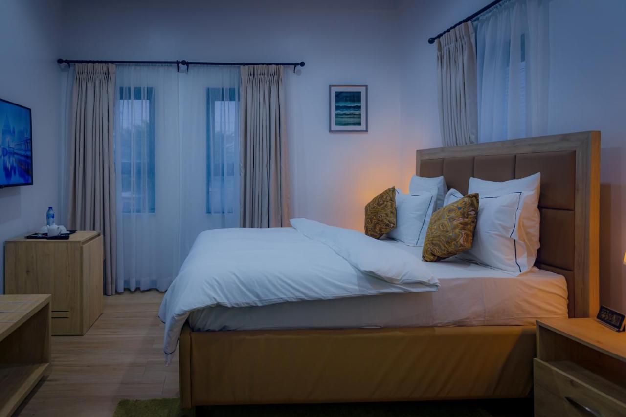 Quest Boutique Hotel Gwarinpa Luaran gambar