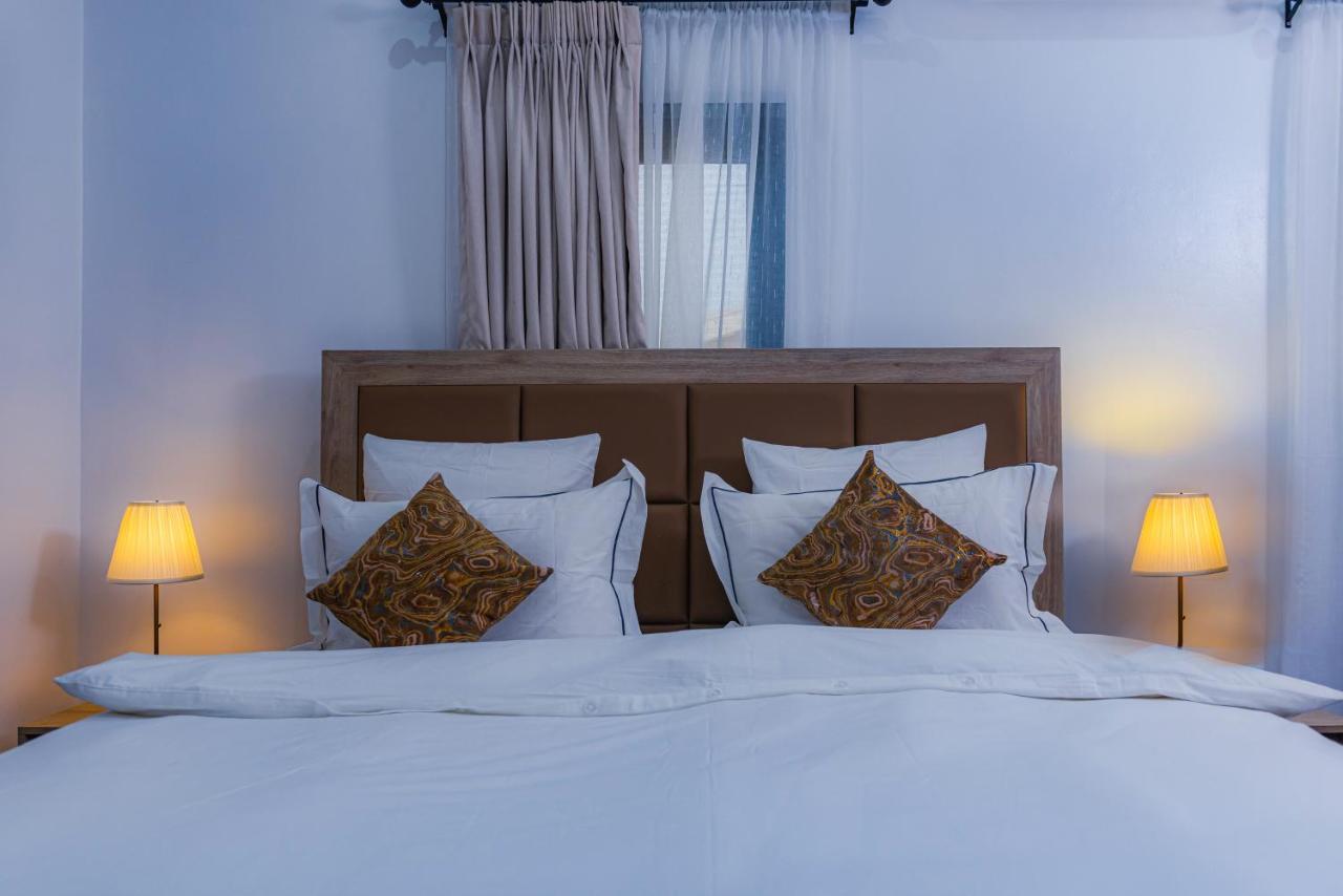 Quest Boutique Hotel Gwarinpa Luaran gambar